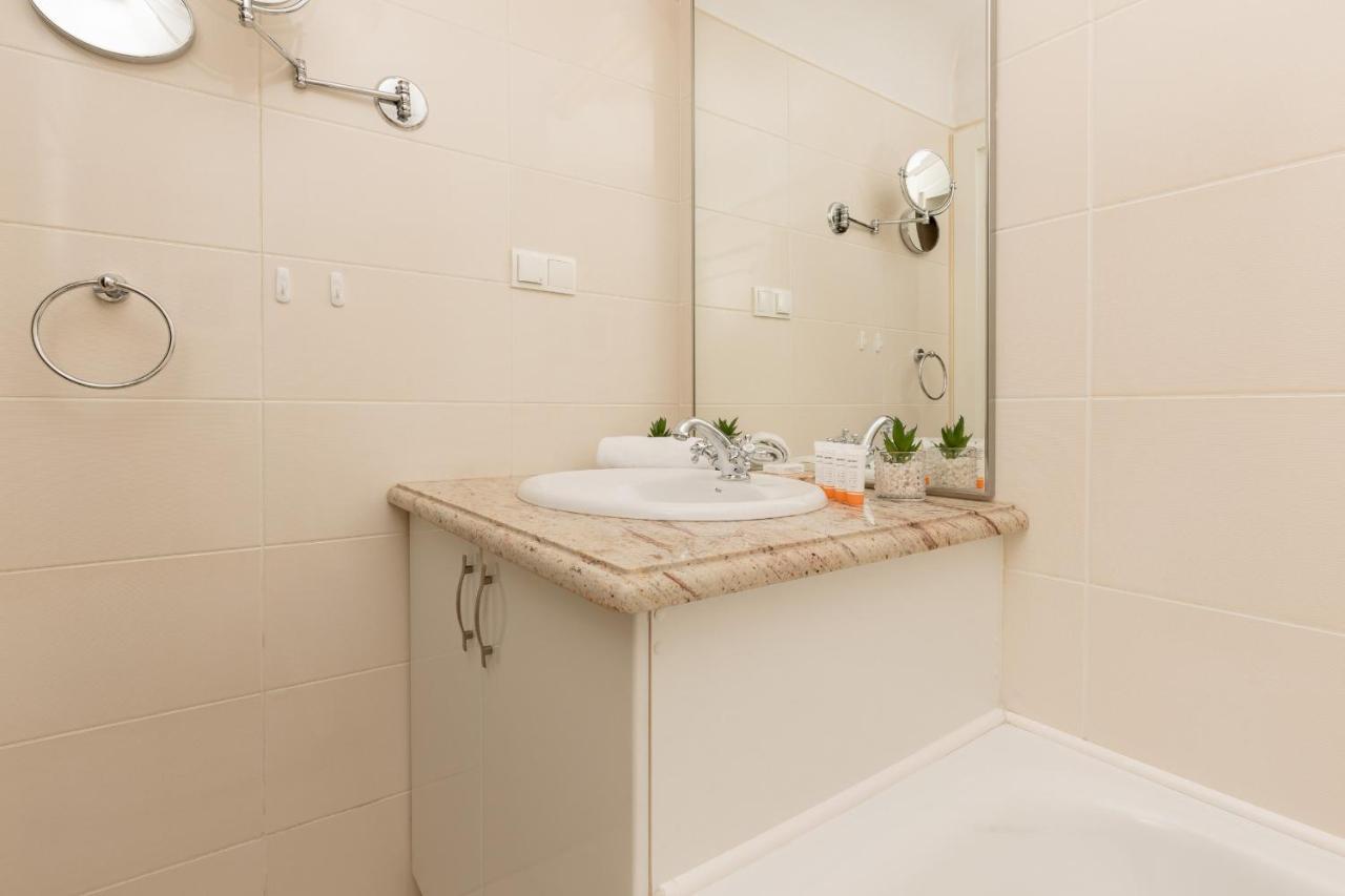 Atmospheric Apartment Next To Warsaw Old Town Square By Noclegi Renters المظهر الخارجي الصورة